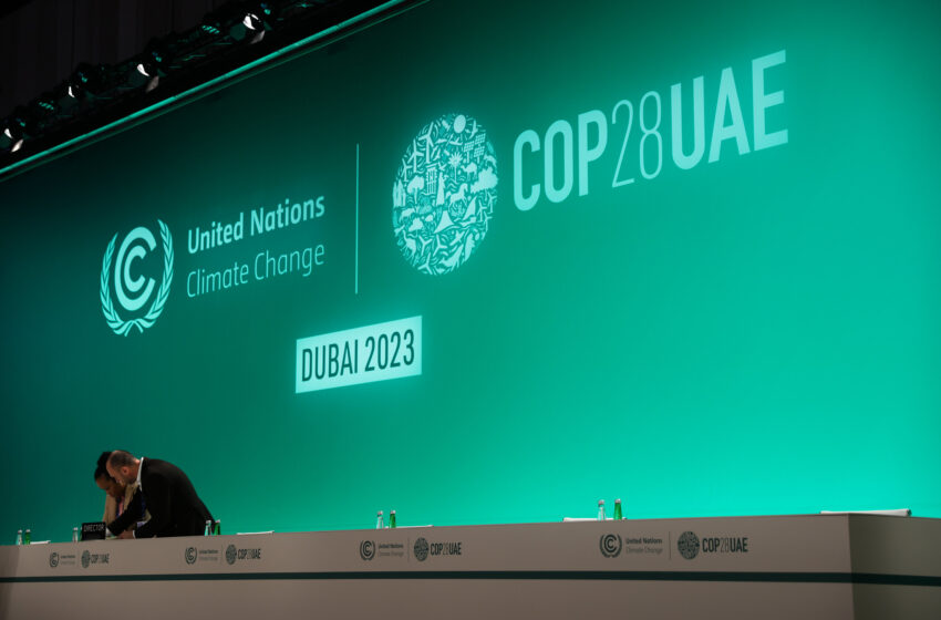  COP28: Salta l’uscita dai combustibili fossili nella nuova bozza Global Stocktake