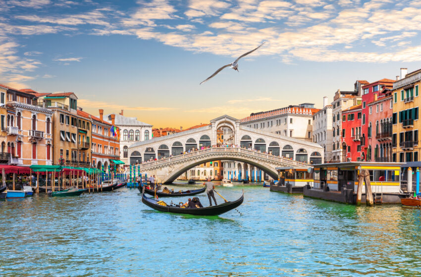  Venezia: parco giochi o città?